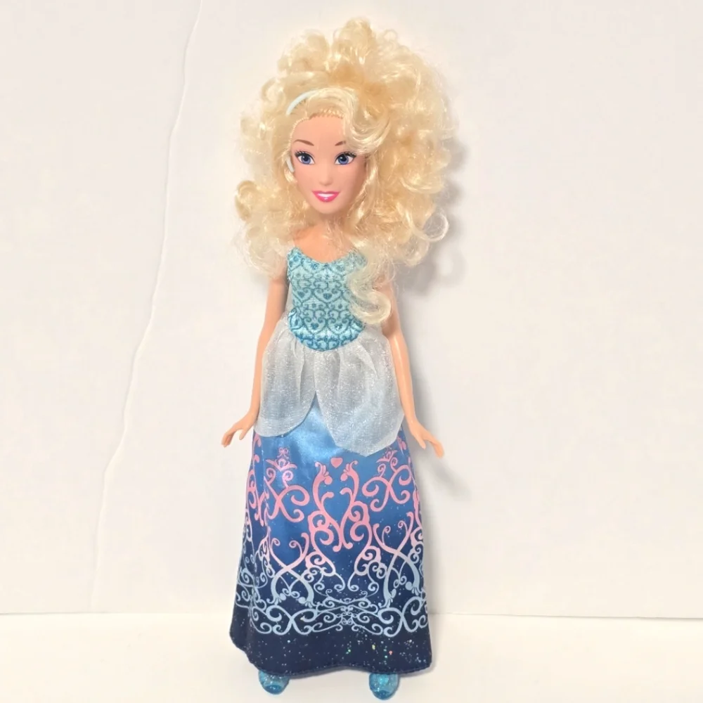 Hasbro Disney Princess Royal Shimmer Series Cinderella 11" Doll #B5288 72561 - Picture 1 of 15